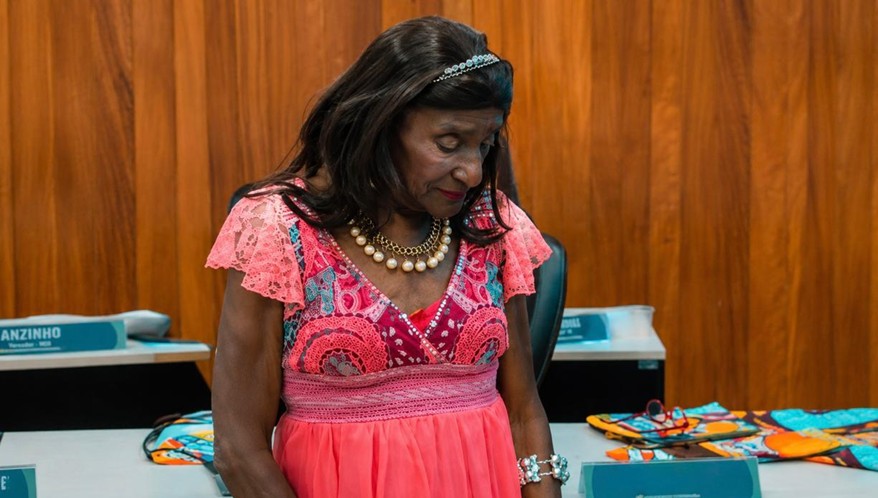 OAB aciona MP após ataques à travesti mais velha do Brasil