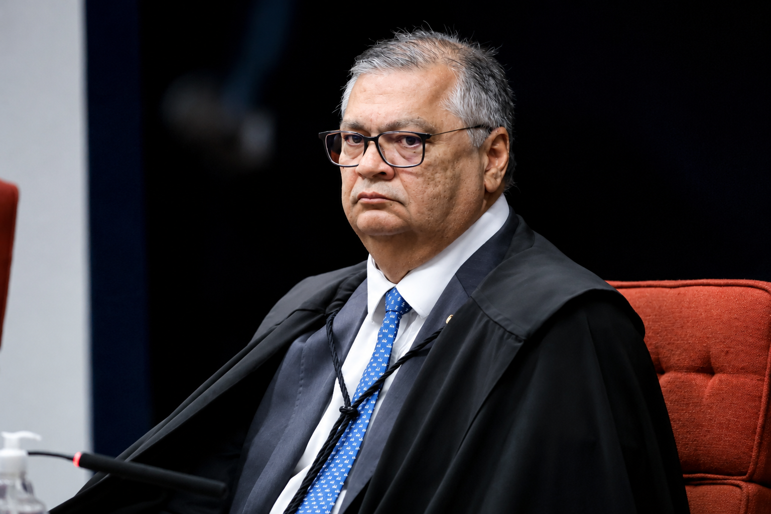 Após ajustes, Dino homologa plano do governo para reestruturar a CVM