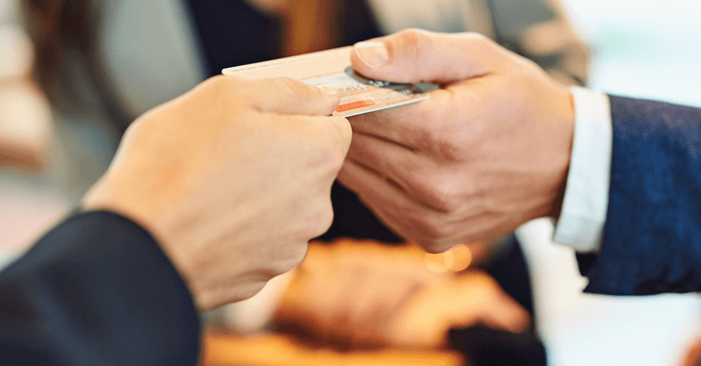 Emprestar o nome pode trazer consequências que vão muito além da dívida