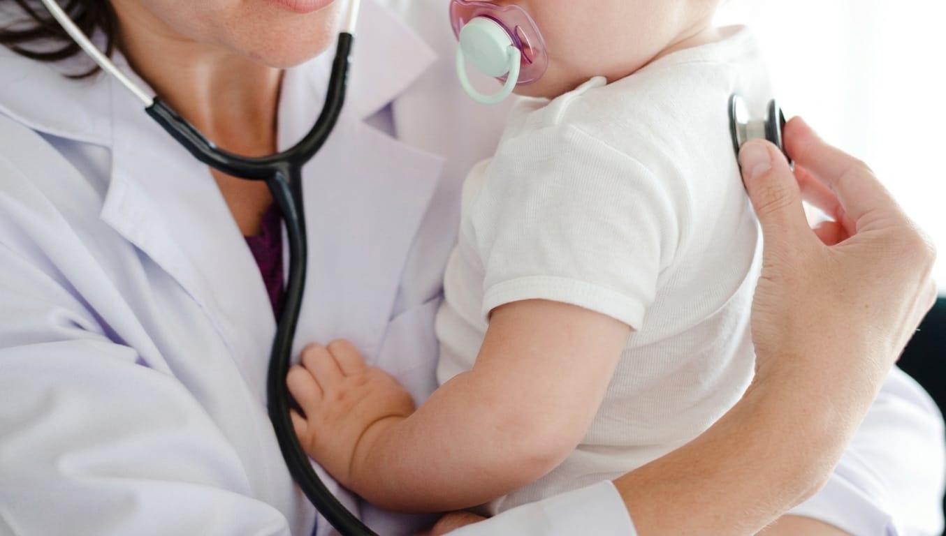 Plano fornecerá medicamento de R$ 5 milhões a bebê com leucemia rara